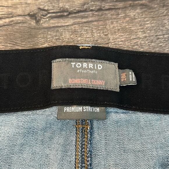 Torrid 20R Melrose Premium Stretch Bombshell Skinny Jeans - Picture 4 of 10